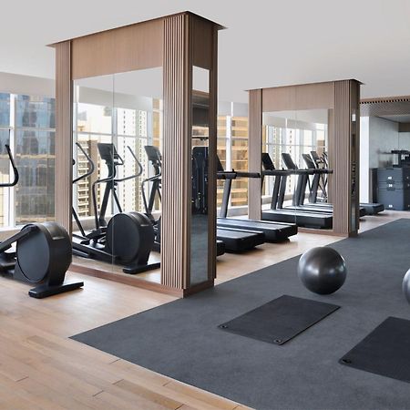 Element By Westin West Bay Doha Hotell Exteriör bild The gym at The Hari