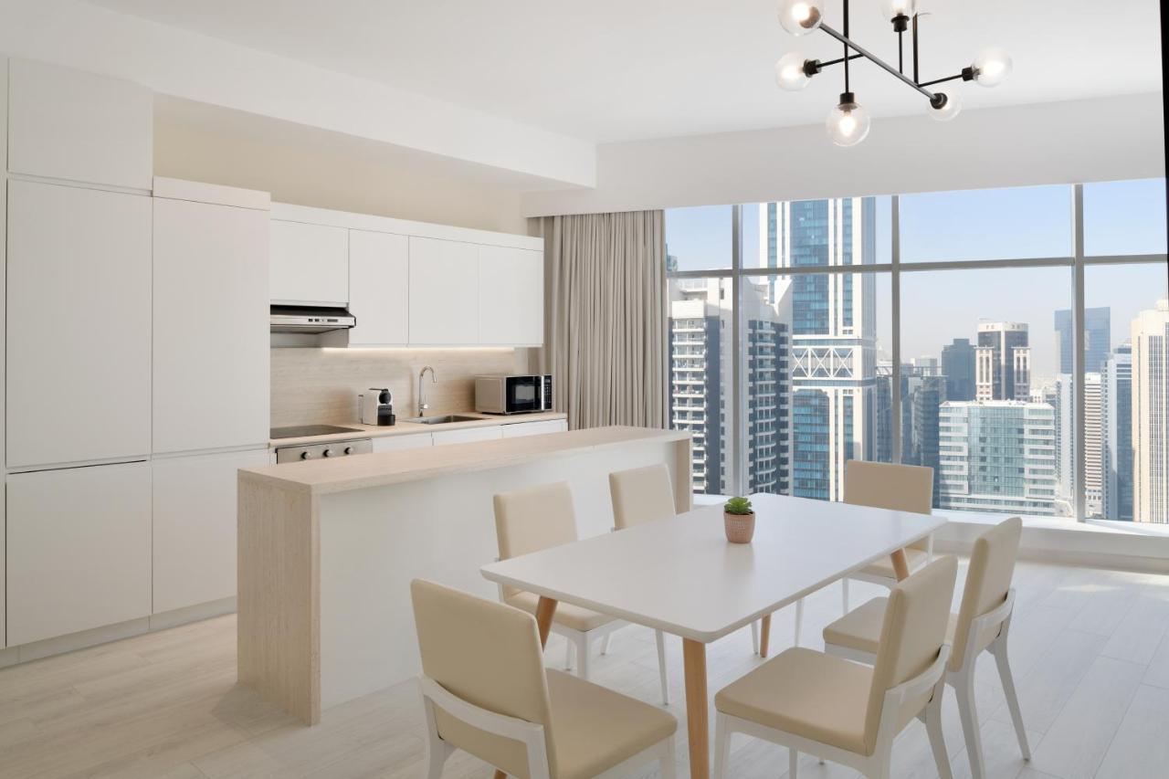 Element By Westin West Bay Doha Hotell Exteriör bild