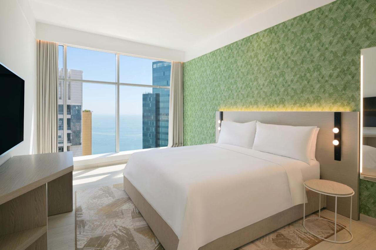 Element By Westin West Bay Doha Hotell Exteriör bild A bedroom at the hotel