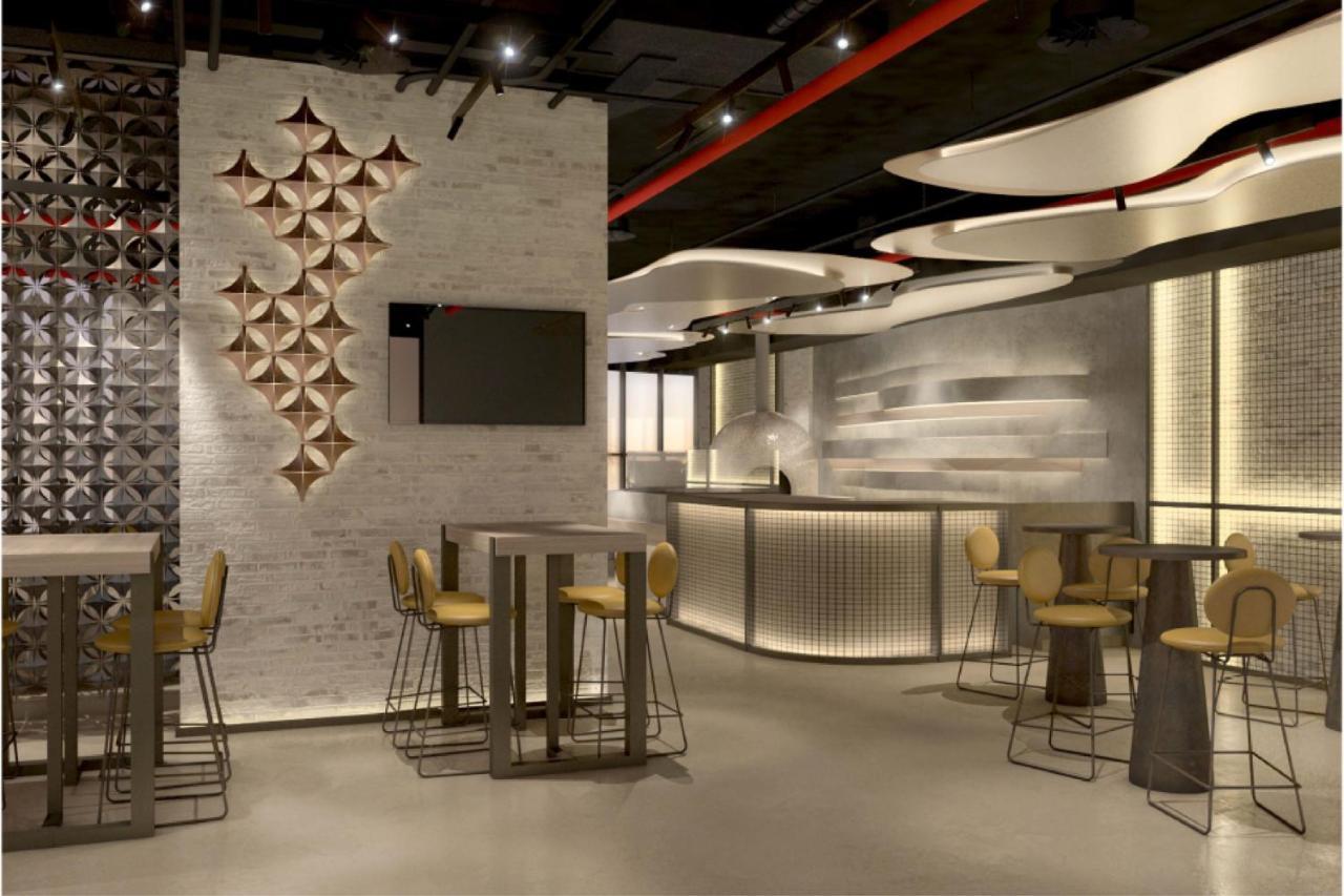 Element By Westin West Bay Doha Hotell Exteriör bild The interior of the lounge