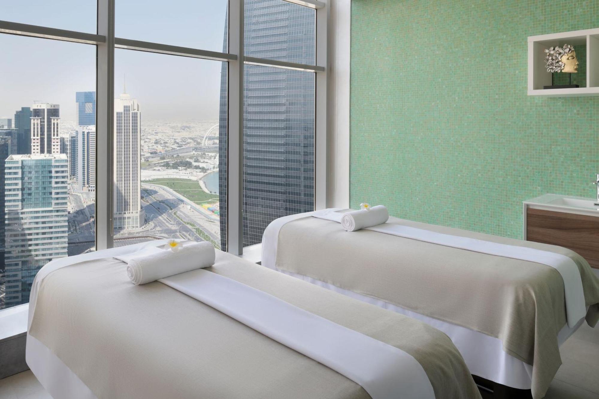 Element By Westin West Bay Doha Hotell Exteriör bild Spa at the Address Downtown Hotel